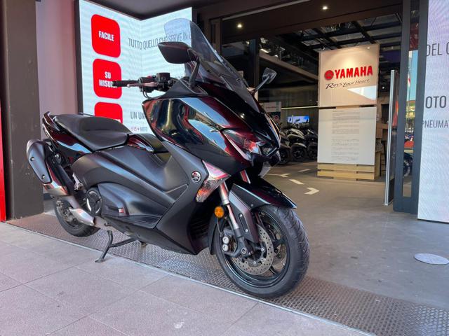 YAMAHA T Max 530 SX Immagine 1