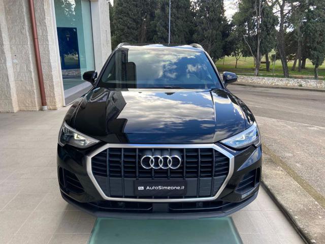 AUDI Q3 35 2.0 TDI S tronic Business COCKPIT Immagine 1