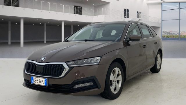 SKODA Octavia Wagon 1.5 g-tec Ambition 130cv dsg Immagine 0