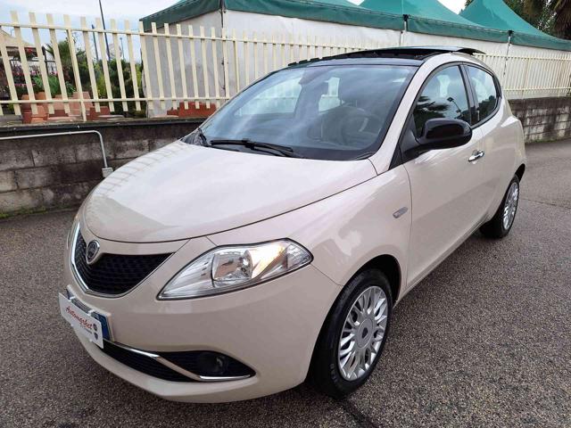 LANCIA Ypsilon 1.3 MJT 16V 95 CV 5 porte S&S Gold Immagine 1