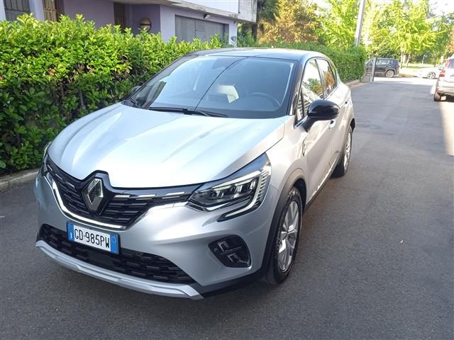 RENAULT Captur 1.6 E TECH Plug in Hybrid 160cv Intens Auto Immagine 0