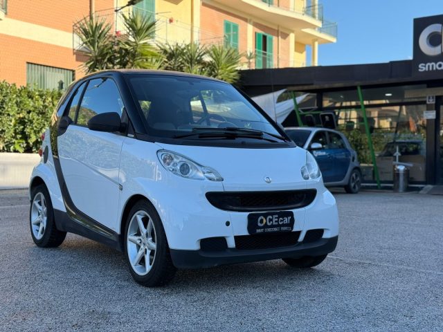 SMART ForTwo 61CV WHITE LIMITED PER NEOPATENTATI SOLO KM.57.366 Immagine 1