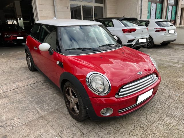 MINI Cooper 1.6 16V Immagine 1