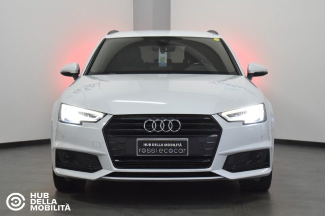 AUDI A4 Avant 2.0 TFSI S tronic g-tron S line edition Immagine 0