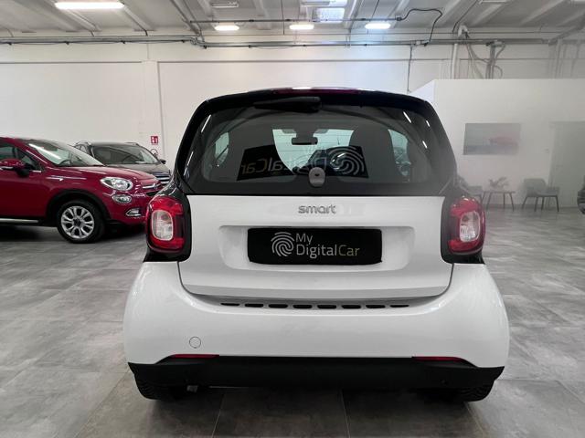 SMART ForTwo 70 1.0 twinamic Youngster Immagine 2