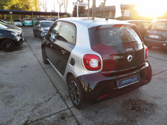 SMART ForFour 70 1.0 Passion Immagine 2