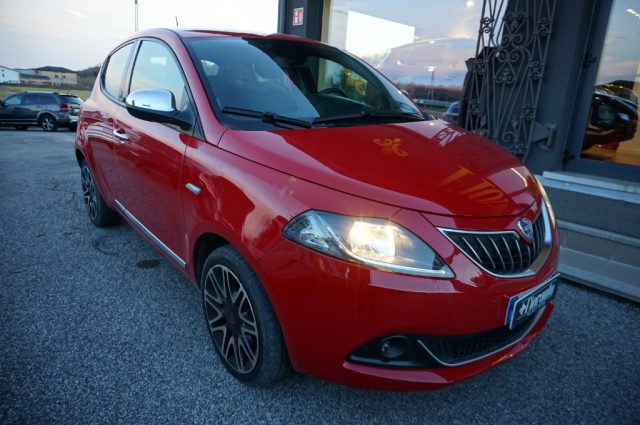 LANCIA Ypsilon GOLD 1.0 6M HYBRID RUOTE 16'' Immagine 1