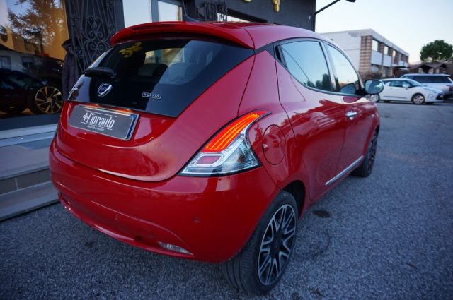 LANCIA Ypsilon GOLD 1.0 6M HYBRID RUOTE 16'' Immagine 2