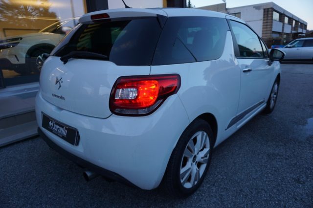 DS AUTOMOBILES DS 3 1.2 VTi 82 So Chic NEOPATENTATI Immagine 2