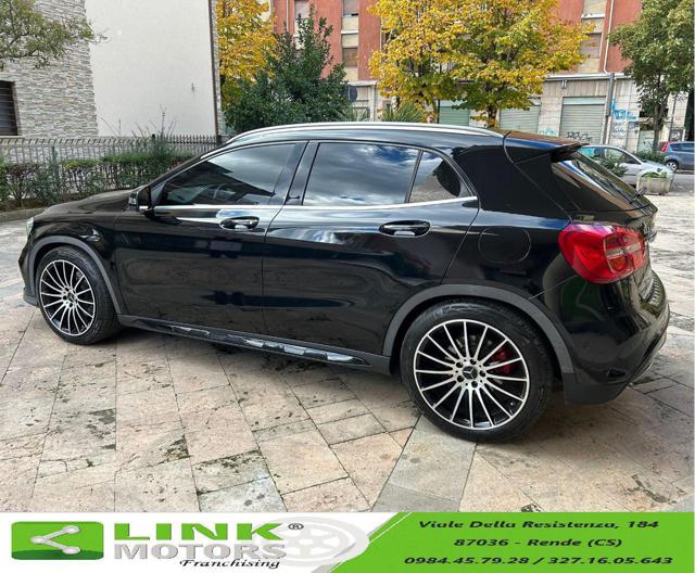 MERCEDES-BENZ GLA 220 CDI Automatic 4Matic Sport Immagine 2