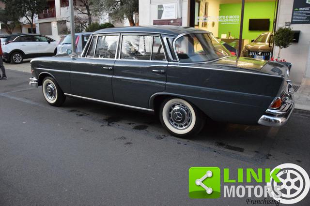 MERCEDES-BENZ 220 w 111 Immagine 4