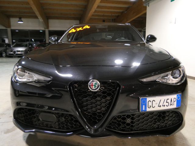 ALFA ROMEO Giulia 2.2 Turbodiesel 210 CV AT8 AWD Q4 Veloce Immagine 1