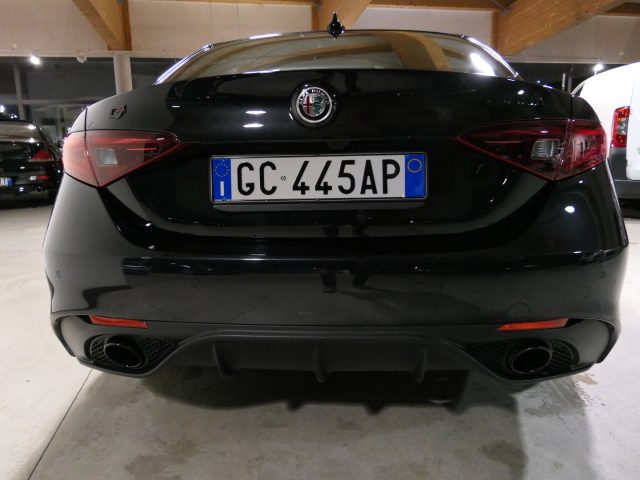 ALFA ROMEO Giulia 2.2 Turbodiesel 210 CV AT8 AWD Q4 Veloce Immagine 3