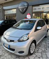 TOYOTA Aygo 1.0 12V VVT-i 5 porte Sol