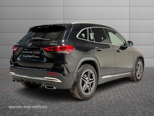 MERCEDES-BENZ GLA 200 d Auto 4Matic Premium Navi Immagine 1