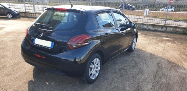 PEUGEOT 208 1° serie 1.4 HDi 68 CV 5 porte Active Immagine 3