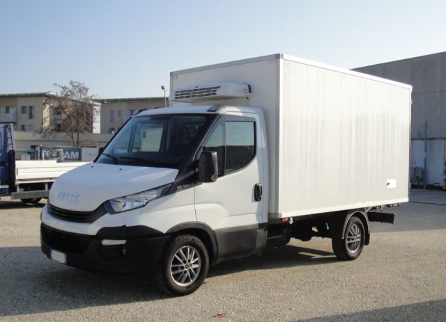 IVECO 35S18  3.0 Isotermico con frigo Immagine 0