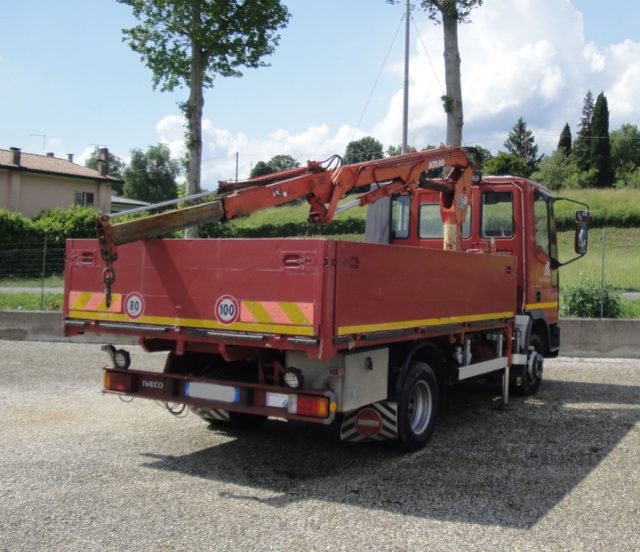 IVECO Eurocargo  75E12 con gru Immagine 4