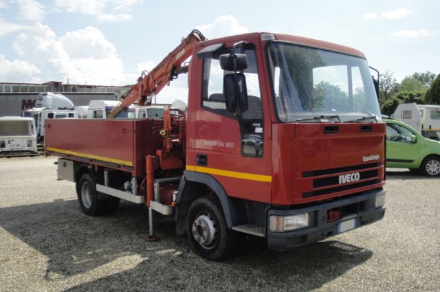 IVECO Eurocargo  75E12 con gru Immagine 1