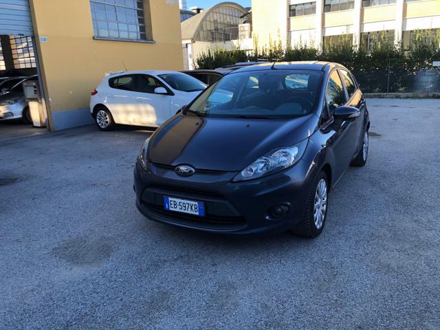 FORD Fiesta + 1.4 TDCi 70CV 5 porte Immagine 1