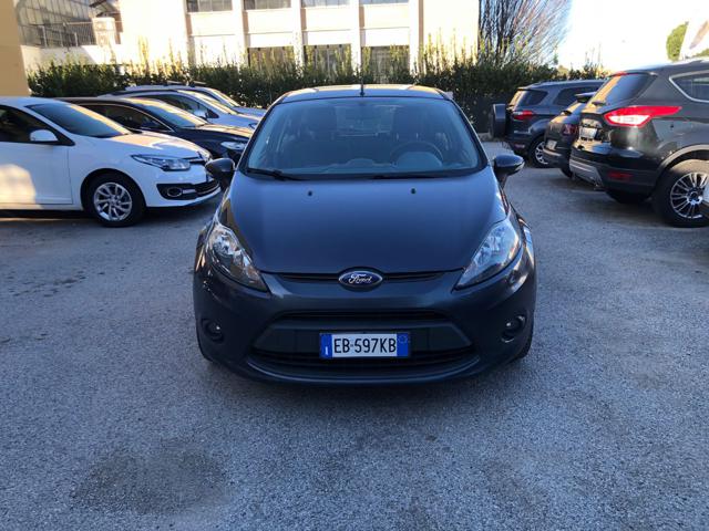 FORD Fiesta + 1.4 TDCi 70CV 5 porte Immagine 2