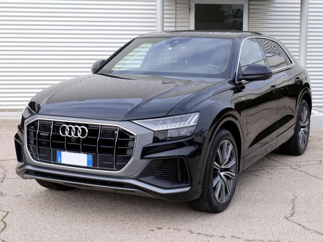 AUDI Q8 3.0 (50) Tdi Quattro 286cv Sport Tip. Open Sky Immagine 0