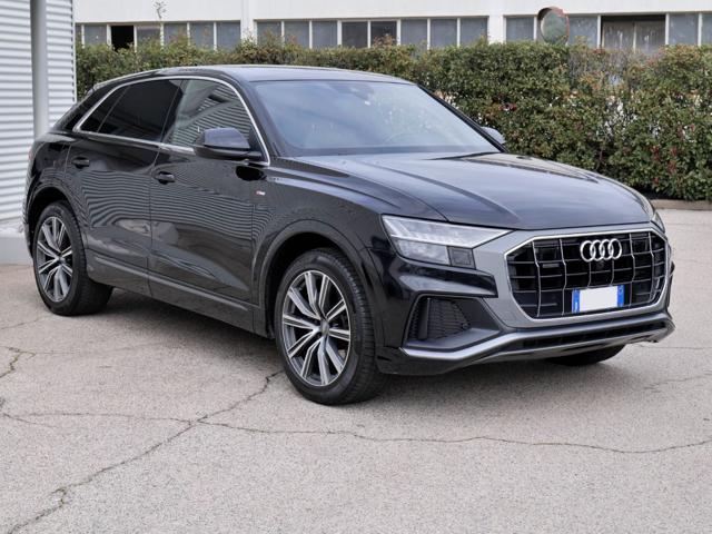 AUDI Q8 3.0 (50) Tdi Quattro 286cv Sport Tip. Open Sky Immagine 3