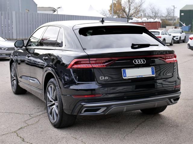 AUDI Q8 3.0 (50) Tdi Quattro 286cv Sport Tip. Open Sky Immagine 2