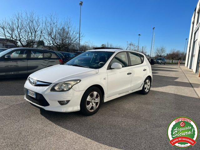 HYUNDAI i30 1.4 16V 109CV 5p. Active Immagine 0