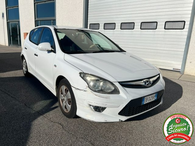 HYUNDAI i30 1.4 16V 109CV 5p. Active Immagine 4