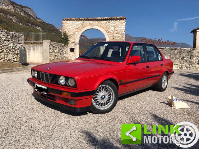 BMW 320 is 4 porte Immagine 0