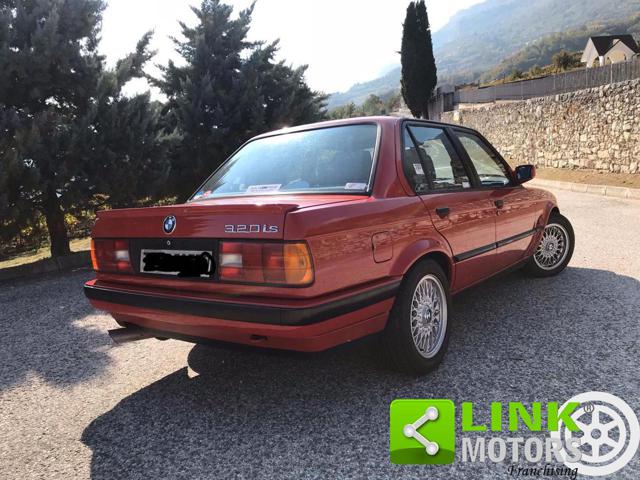 BMW 320 is 4 porte Immagine 1