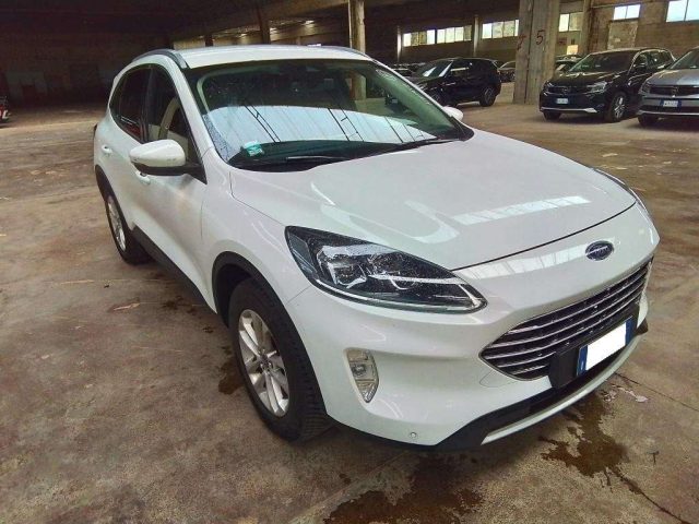 FORD Kuga Titanium X 2.5 Plug In Hybrid 225 CV CVT Immagine 3