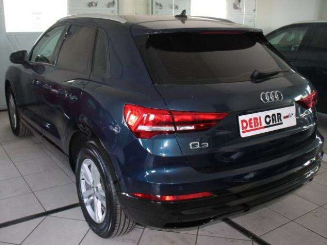 AUDI Q3 S-TRONIC Immagine 3