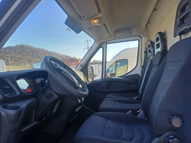 IVECO Daily 35s14 CON PEDANA Immagine 2