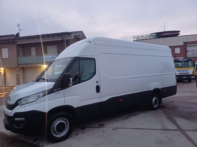 IVECO Daily 35s14 CON PEDANA Immagine 4