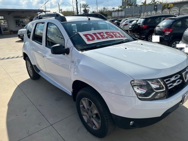 DACIA Duster 1.5 dCi 110CV Lauréate E6 NAVIGATORE Immagine 1