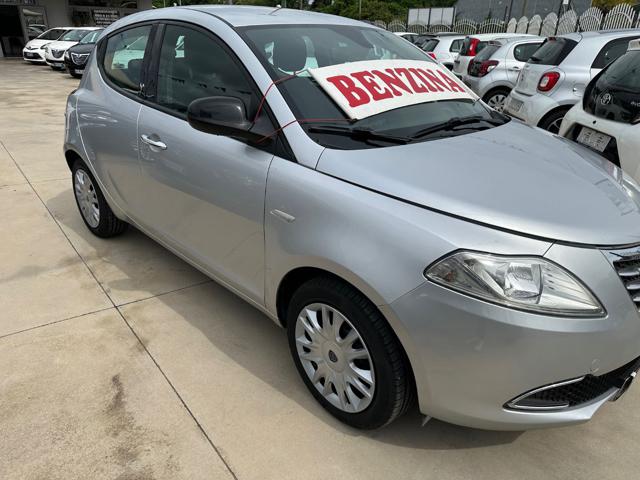 LANCIA Ypsilon 1.2 69 CV 5 porte Gold Immagine 1