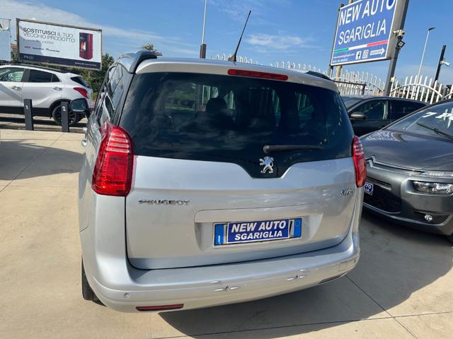 PEUGEOT 5008 2.0 HDi 150CV 7 POSTI+TETTO Immagine 4