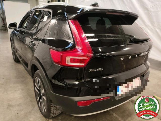 VOLVO XC40 T2 Momentum Navi Immagine 2