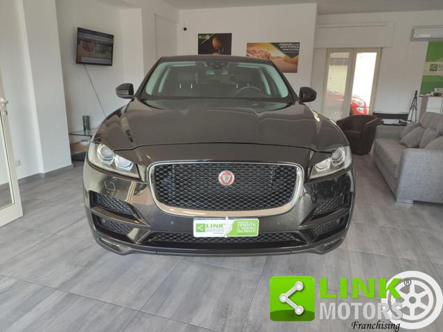 JAGUAR F-Pace 2.0 D 240 CV AWD aut. Portfolio Immagine 0