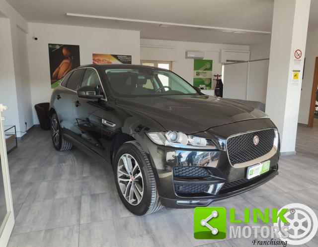 JAGUAR F-Pace 2.0 D 240 CV AWD aut. Portfolio Immagine 4