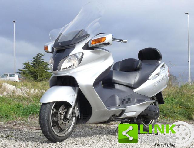 SUZUKI Burgman 650 Executive Immagine 3