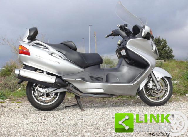 SUZUKI Burgman 650 Executive Immagine 1