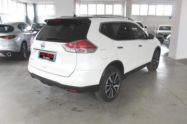 NISSAN X-Trail 2.0 dCi 4WD X-Tronic Tekna Immagine 3