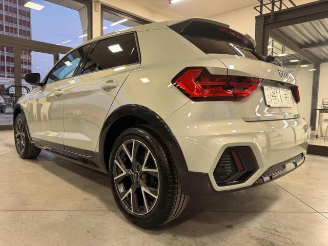 AUDI A1 allstreet 25 TFSI Full LED Navi Sedili Sportivi Immagine 3