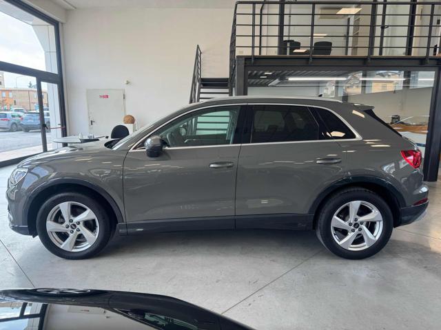 AUDI Q3 35 TDI S tronic Business Advanced Immagine 4