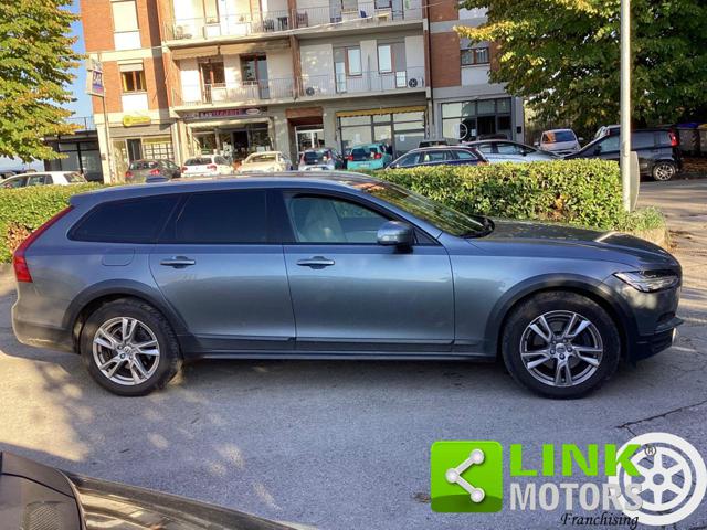 VOLVO V90 Cross Country D4 AWD Geartronic Ocean Race, Finanziabile Immagine 3