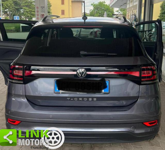 VOLKSWAGEN T-Cross 1.0 TSI 110 CV Sport Immagine 4