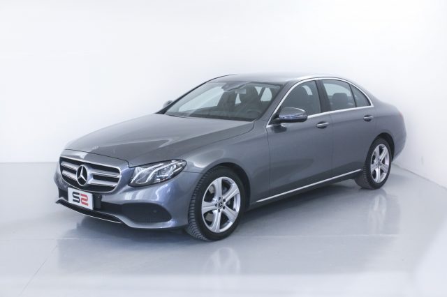 MERCEDES-BENZ E 220 d 4Matic Auto Premium/PARK ASSIST/SEDILI ELETT. Immagine 0